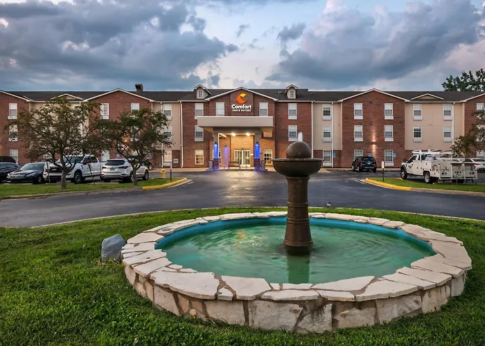 Comfort Inn & Suites Chesterfield - St Louis